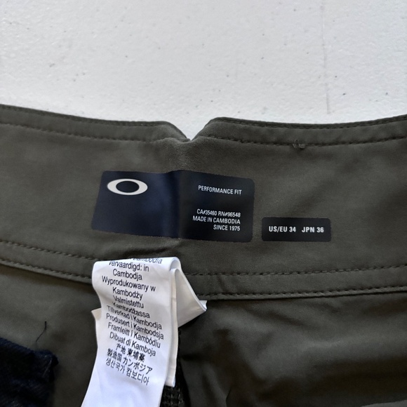 New mens Oakley board shorts various sizes, Army Green - Picture 4 of 5